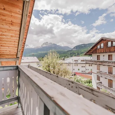 Ca' Alpini - Mountain View Terrace & Parking Daire